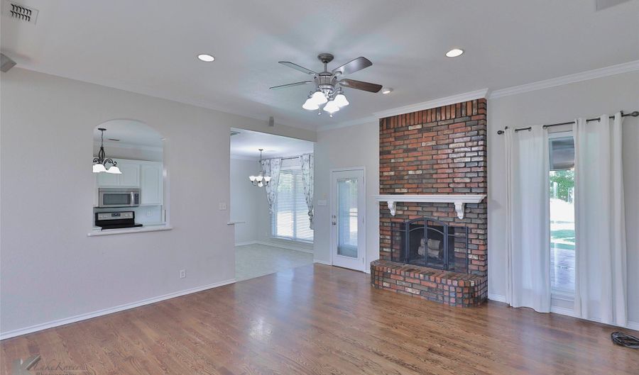 342 Pilgrim Rd, Abilene, TX 79602 - 4 Beds, 3 Bath