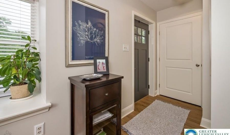 1644 Brandywine Rd, Allentown, PA 18104 - 3 Beds, 2 Bath