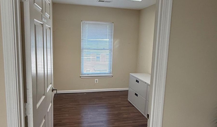 4326 EVERGREEN Ln SUITE D, Annandale, VA 22003 - 0 Beds, 0 Bath