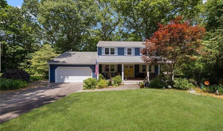 68 Daniel Dr, North Kingstown, RI 02852 - 4 Beds, 3 Bath