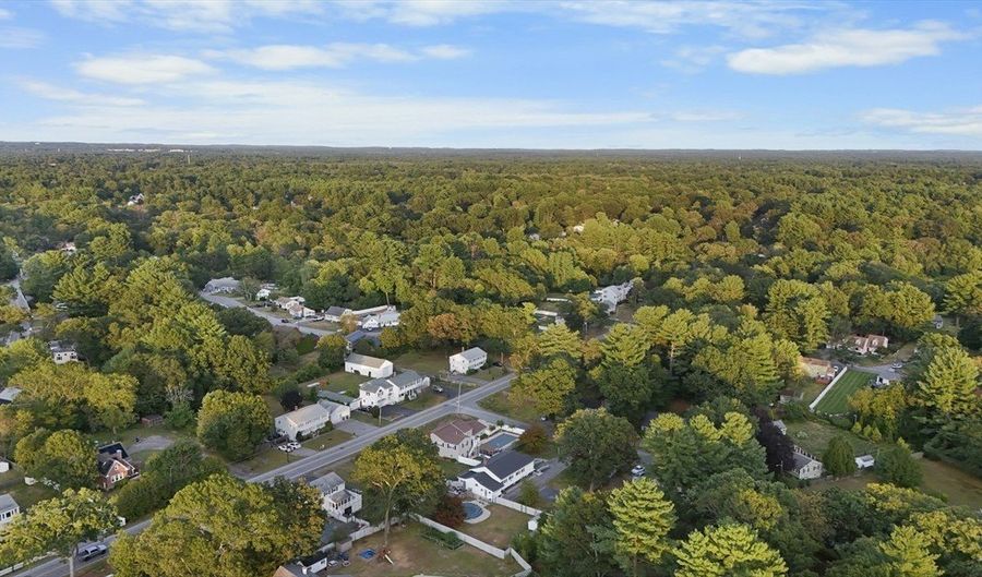 3 Primrose Rd, Billerica, MA 01821 - 3 Beds, 1 Bath