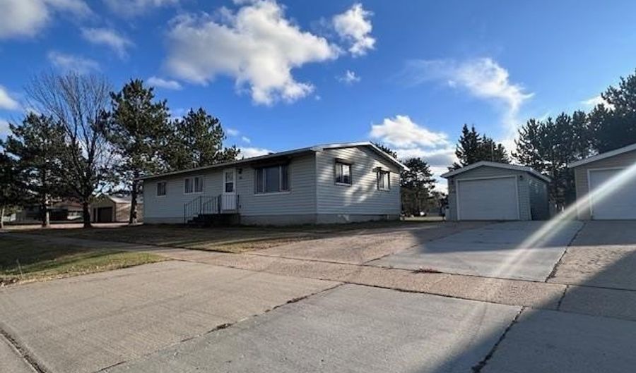 52 Cypress, Babbitt, MN 55706 - 3 Beds, 2 Bath