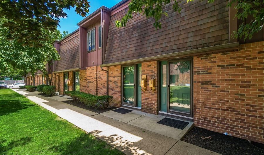 413 Shell Ct E, Columbus, OH 43213 - 2 Beds, 2 Bath