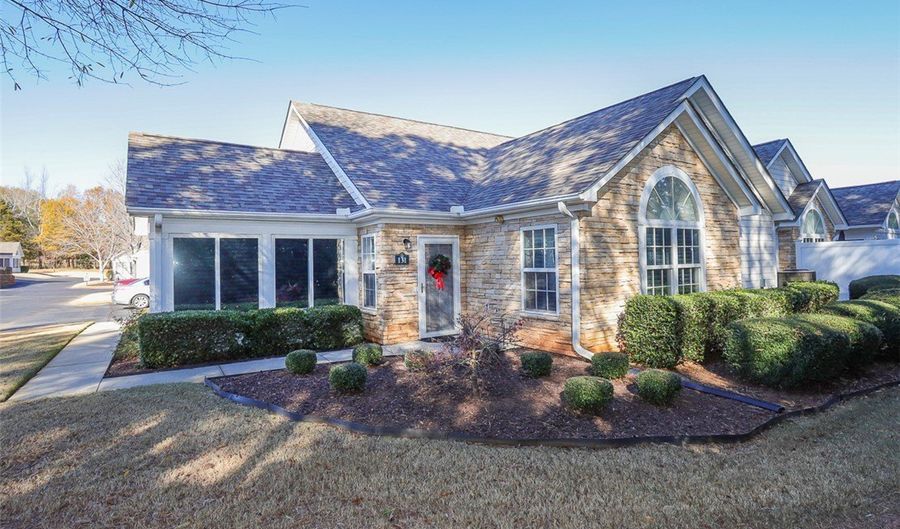 131 Life Style Ln, Anderson, SC 29621 - 2 Beds, 2 Bath