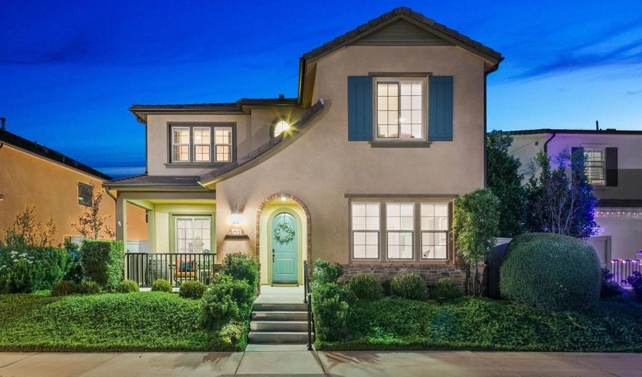 3035 Starry Night Dr, Escondido, CA 92029 - 4 Beds, 5 Bath
