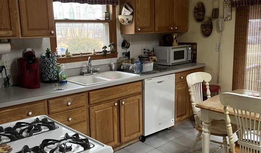 12229 S Rexford St, Alsip, IL 60803 - 3 Beds, 1 Bath