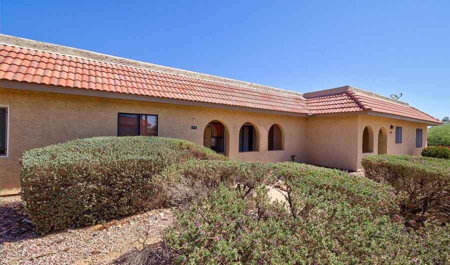 1945 S CLUBHOUSE Dr, Casa Grande, AZ 85194 - 2 Beds, 2 Bath