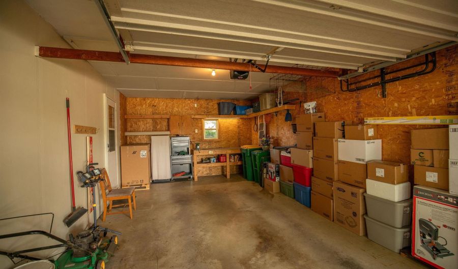 1415 E Linden St, Algona, IA 50511 - 3 Beds, 1 Bath