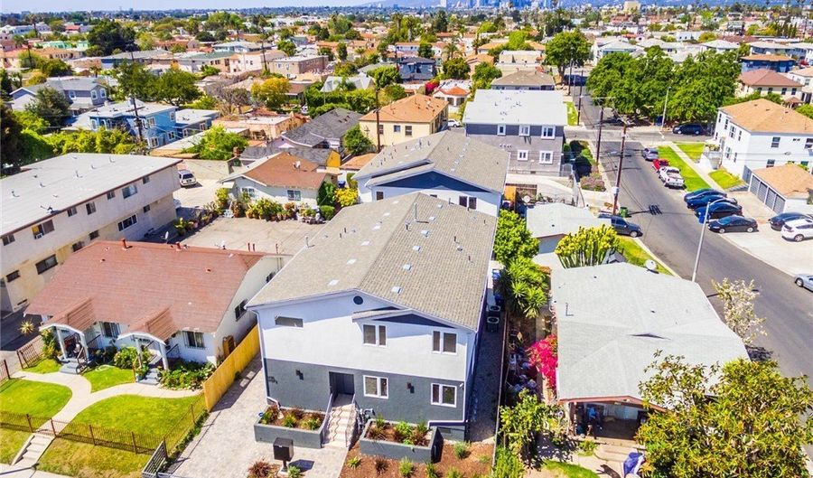 1737 S Longwood Ave, Los Angeles, CA 90019 - 14 Beds, 10 Bath