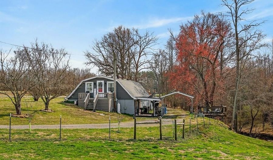 1603 Coon Hunt Rd, Baxter, TN 38544 - 3 Beds, 2 Bath