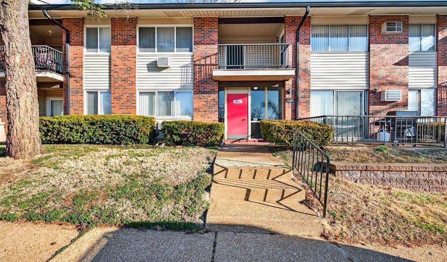 10031 Echoridge Ln A, Affton, MO 63123 - 1 Beds, 1 Bath