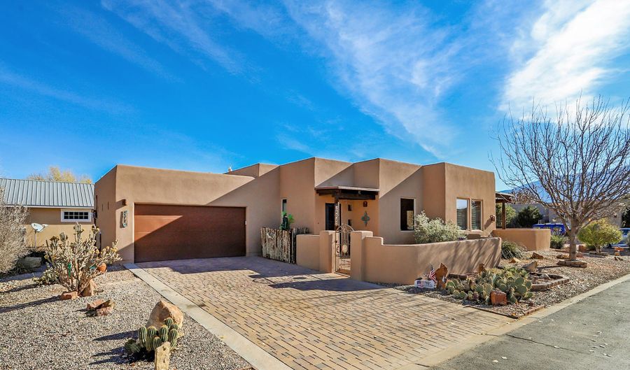 604 Avenida Los Suenos, Bernalillo, NM 87004 - 3 Beds, 2 Bath