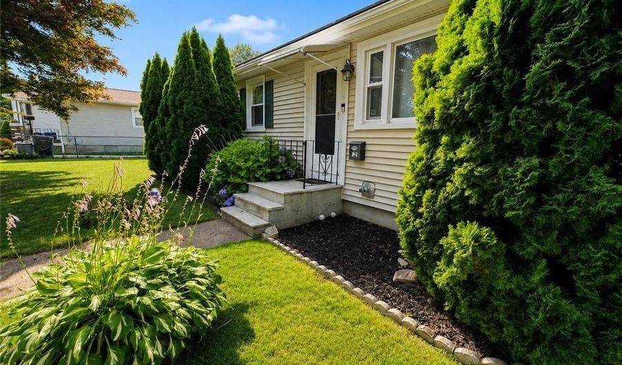 52 Tiffany St, North Providence, RI 02904 - 3 Beds, 2 Bath