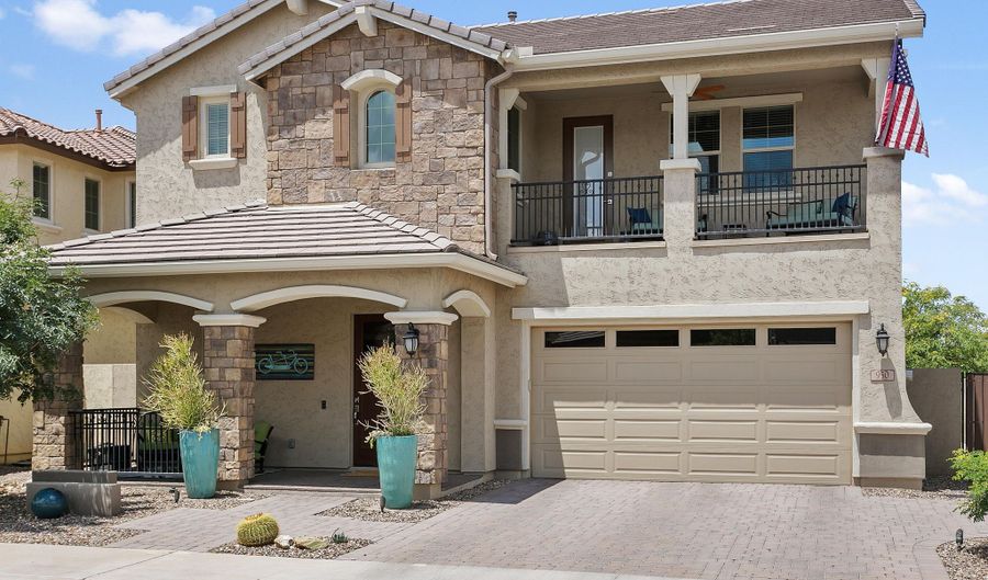 950 S EDITH Dr, Chandler, AZ 85225 - 4 Beds, 3 Bath