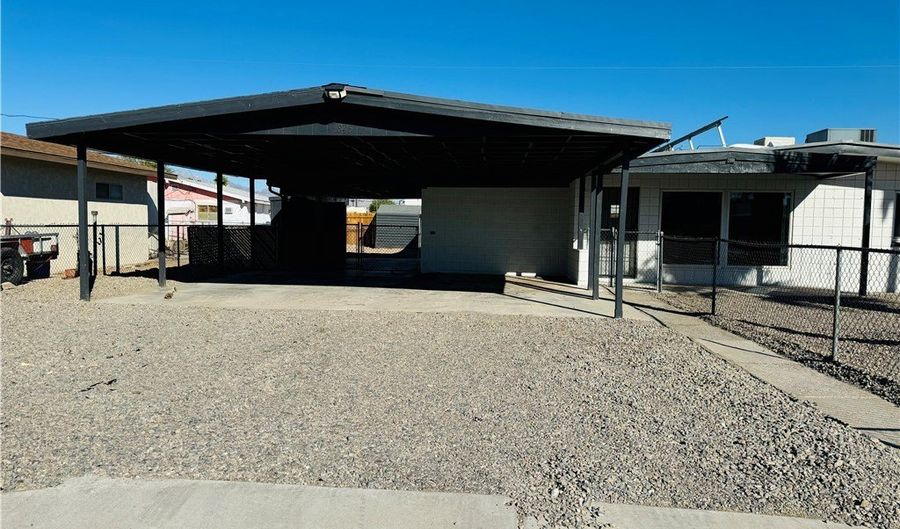 1845 Riviera Blvd, Bullhead City, AZ 86442 - 3 Beds, 2 Bath