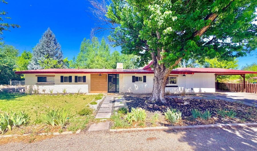 333 CLARK Dr, Aztec, NM 87410 - 3 Beds, 2 Bath