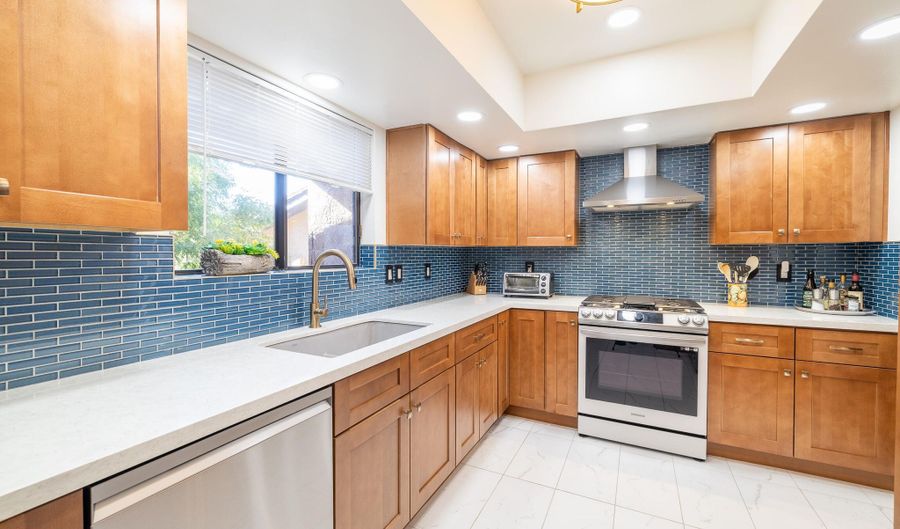 7438 E HUM Rd 101, Carefree, AZ 85377 - 3 Beds, 4 Bath