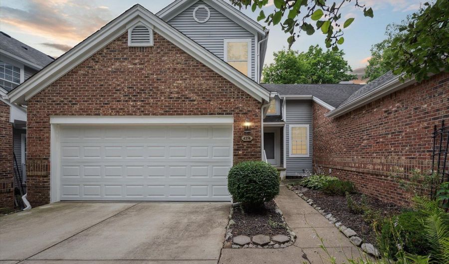 4274 Hillside Dr, Ann Arbor, MI 48105 - 2 Beds, 2 Bath