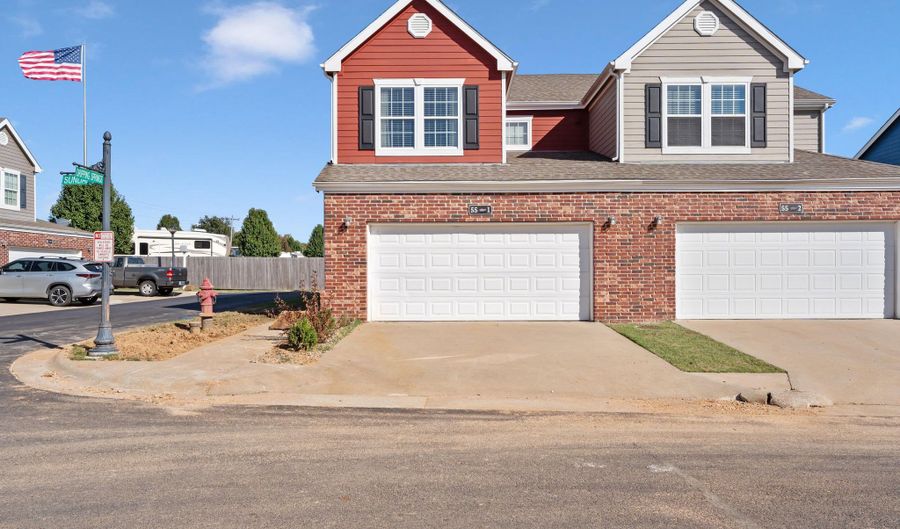 27950 S Highway 125 55-1, Monkey Island, OK 74331 - 2 Beds, 3 Bath