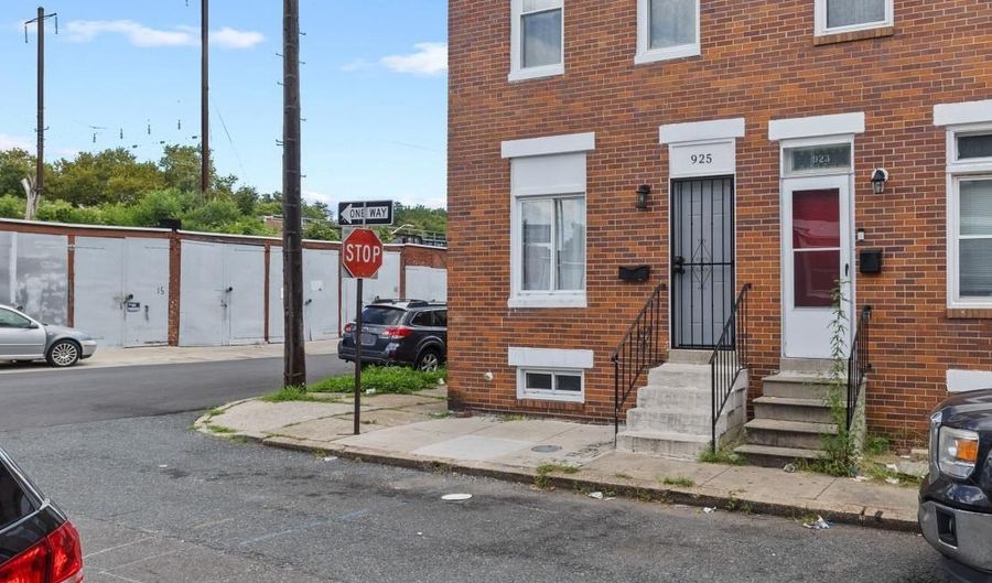 925 N BELNORD Ave, Baltimore, MD 21205 - 3 Beds, 2 Bath
