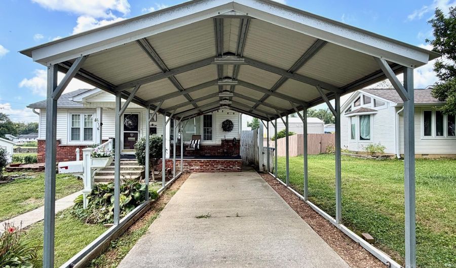 2753 Western Ave, Bedford, IN 47421 - 2 Beds, 2 Bath