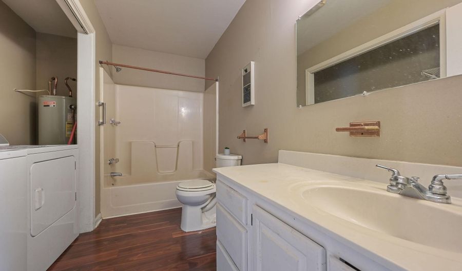 121 LOWBER St, Frederica, DE 19946 - 2 Beds, 1 Bath