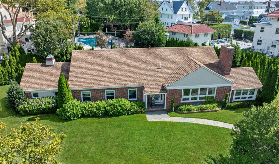 127 Cedar Ave, Allenhurst, NJ 07711 - 5 Beds, 4 Bath