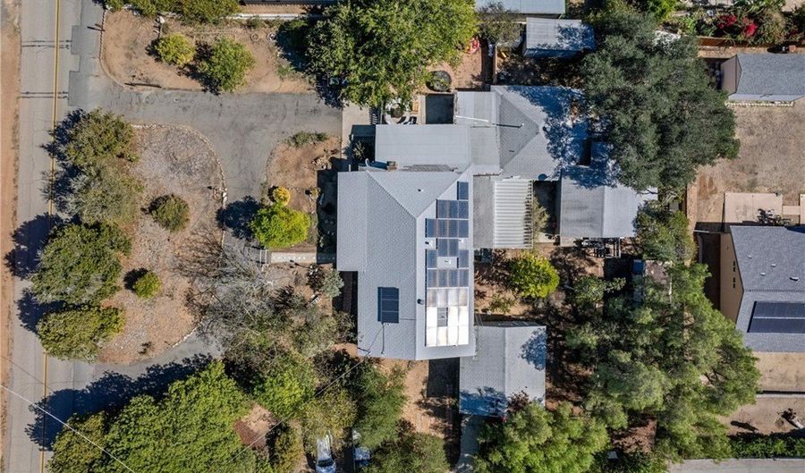 1555 Hillcrest, Fallbrook, CA 92028 - 5 Beds, 4 Bath