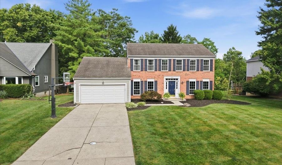 953 Watch Creek Dr, Anderson Twp., OH 45230 - 4 Beds, 3 Bath