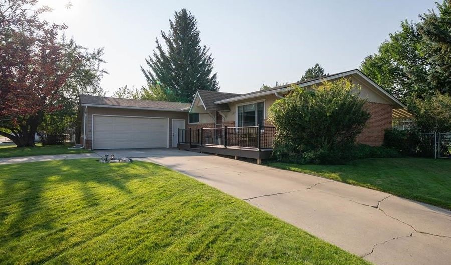 1302 Stampede Ave, Cody, WY 82414 - 4 Beds, 3 Bath