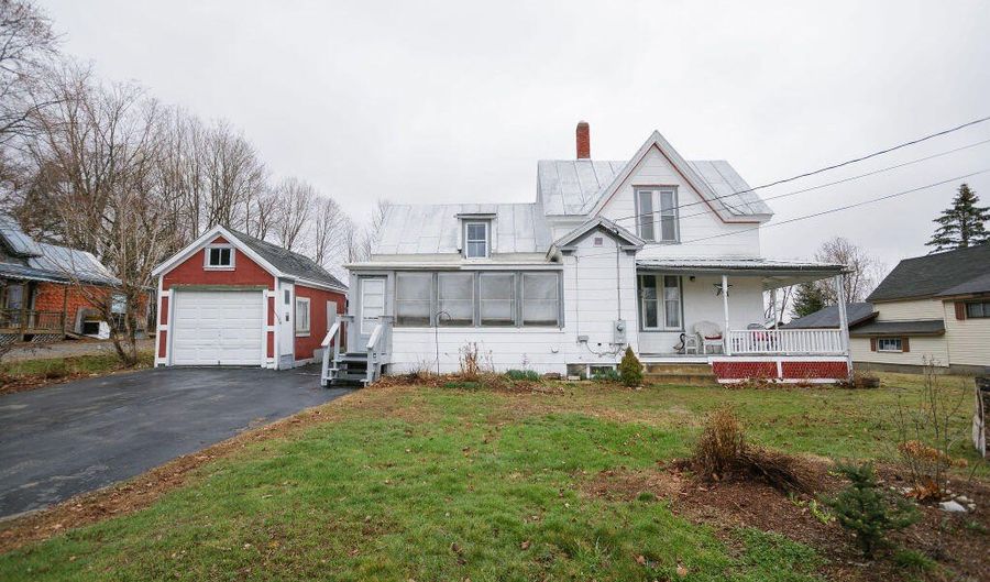 29 Wilson St, Anson, ME 04911 - 3 Beds, 1 Bath