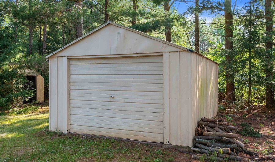 1911 45TH St S, Wisconsin Rapids, WI 54494 - 3 Beds, 1 Bath
