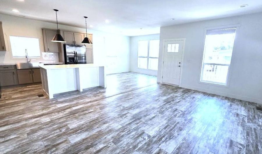 1815 Sweetwater Rd 10-1, Spring Valley, CA 91977 - 0 Beds, 5 Bath