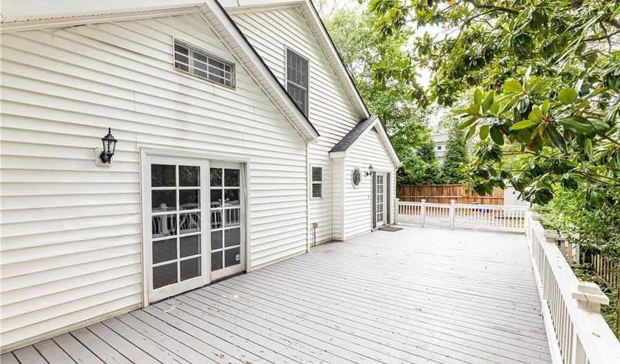 1311 Roxboro Dr, Atlanta, GA 30324 - 5 Beds, 5 Bath