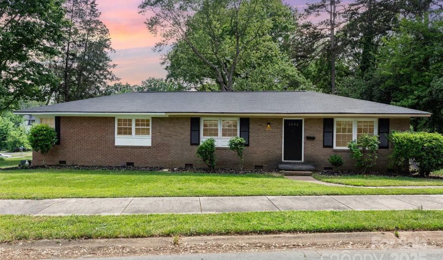 1532 Downs Ave, Charlotte, NC 28205 - 2 Beds, 1 Bath