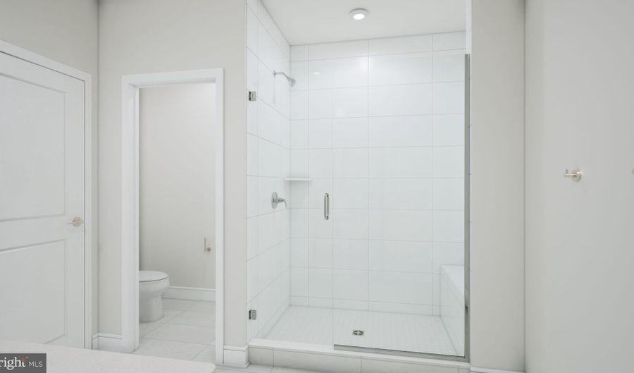 25623 RED CHERRY Dr, Aldie, VA 20105 - 5 Beds, 5 Bath