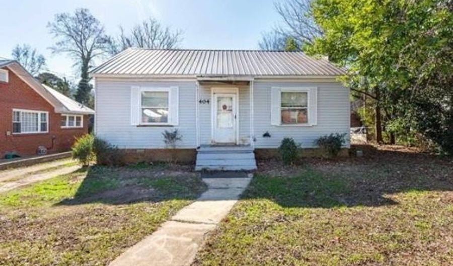 1404 E 10TH St, Anniston, AL 36207 - 2 Beds, 1 Bath