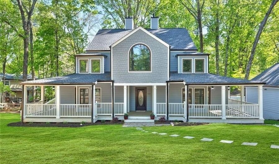 100 Little Rdg, Berkeley Lake, GA 30096 - 5 Beds, 4 Bath