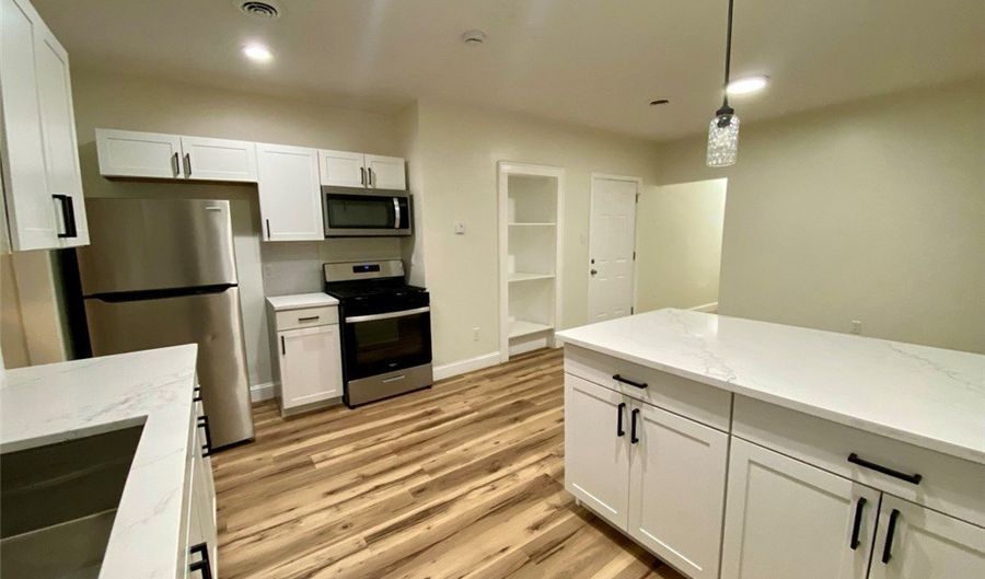 884 Copley Rd 3, Akron, OH 44320 - 3 Beds, 1 Bath