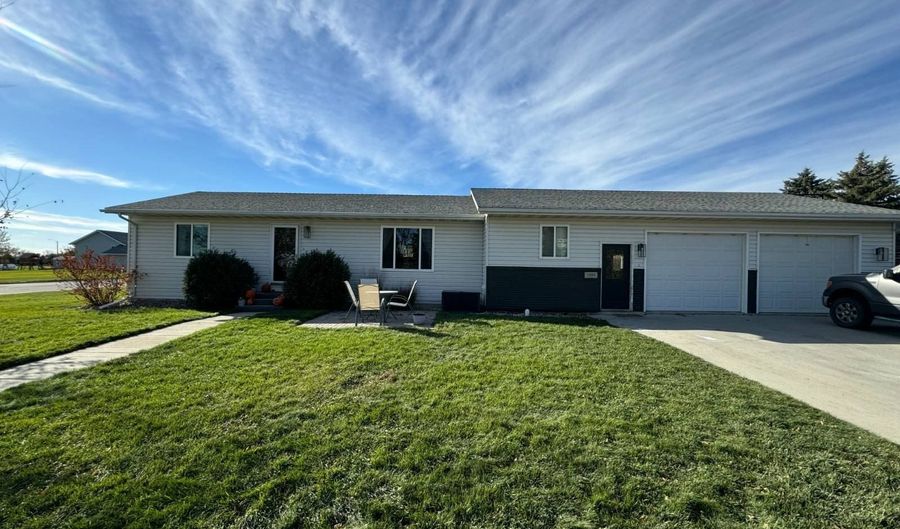 1008 S 10th Ave, Britton, SD 57430 - 4 Beds, 2 Bath