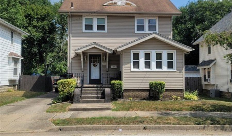 2273 14th St SW, Akron, OH 44314 - 4 Beds, 2 Bath