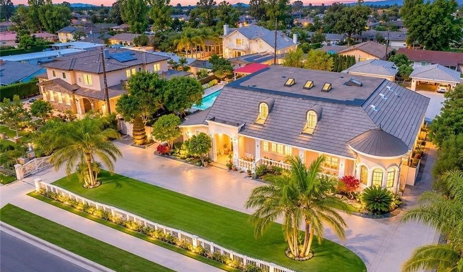 2431 S 2nd Ave, Arcadia, CA 91006 - 5 Beds, 6 Bath
