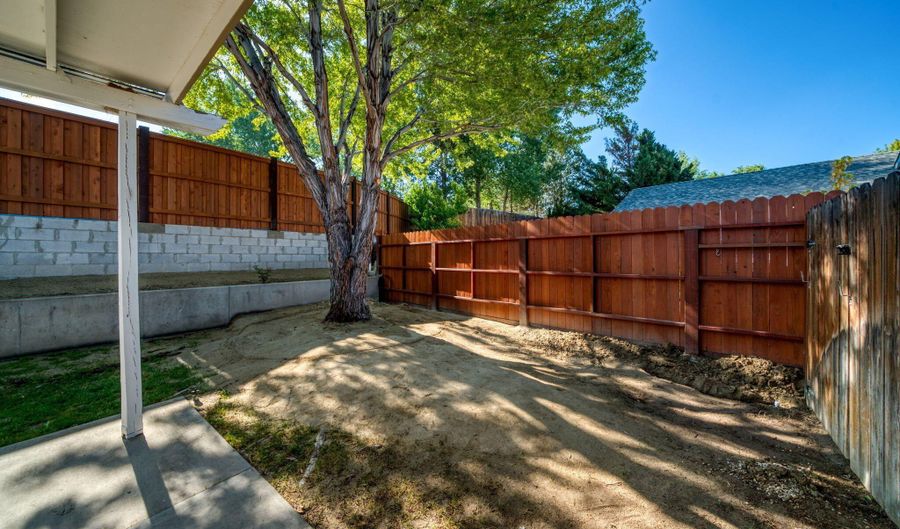 3545 Smoketree Ave, Carson City, NV 89705 - 3 Beds, 2 Bath