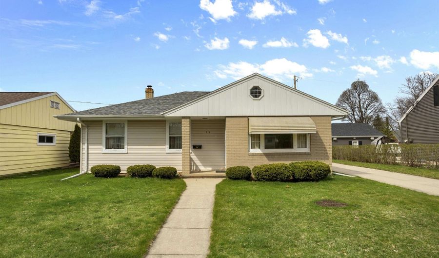 518 E BYRD St, Appleton, WI 54911 - 3 Beds, 1 Bath