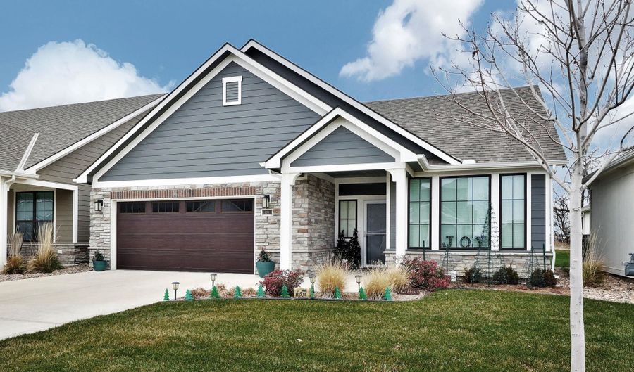 724 E Park Pl, Andover, KS 67002 - 2 Beds, 2 Bath