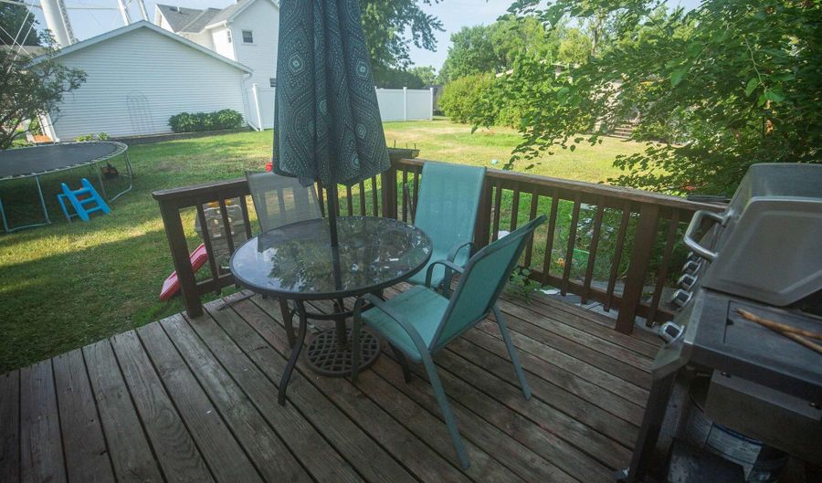221 N Hall, Algona, IA 50511 - 4 Beds, 2 Bath