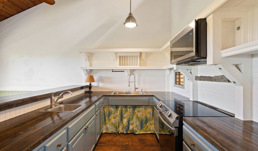 4460 IKENA Pl 56, Kalaheo, HI 96741 - 3 Beds, 2 Bath