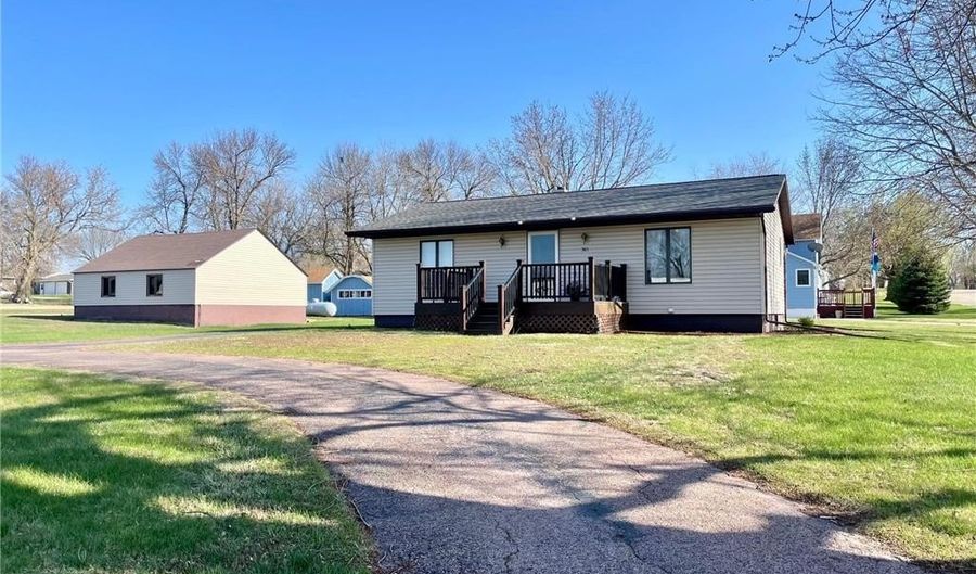 301 E 1st St, Adrian, MN 56110 - 2 Beds, 2 Bath