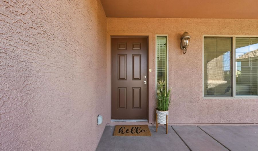 1810 N MCDONALD St, Casa Grande, AZ 85122 - 5 Beds, 3 Bath