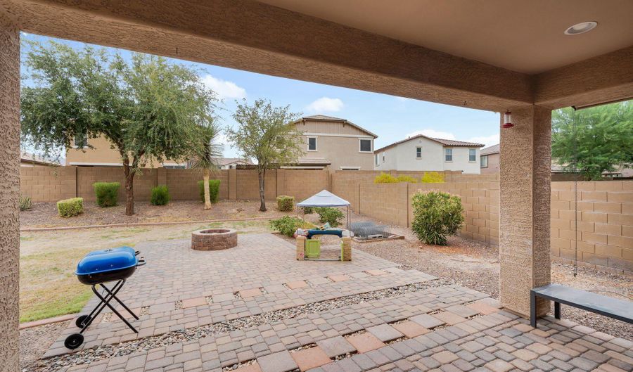 21284 W ALMERIA Rd, Buckeye, AZ 85396 - 5 Beds, 4 Bath